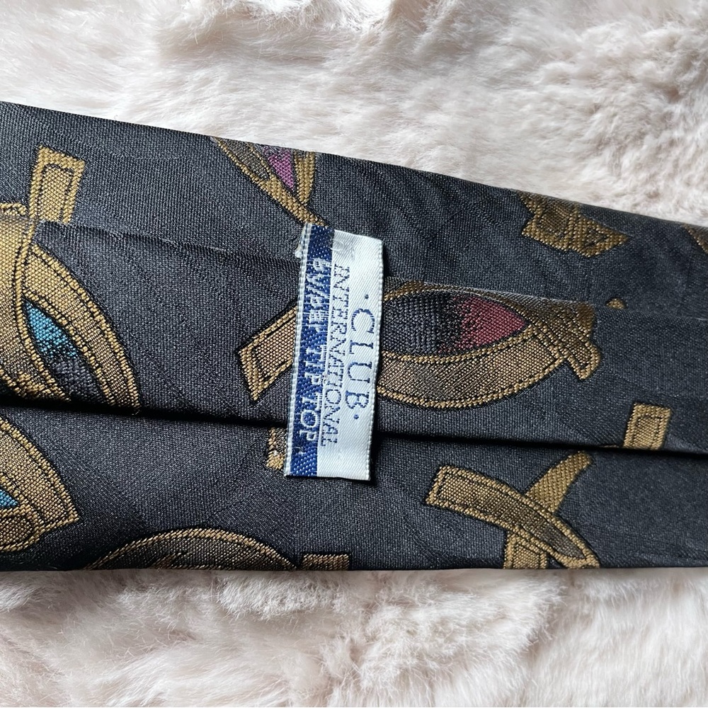 Retro tie - Picture 3 of 3